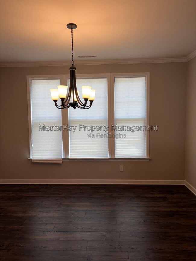 Building Photo - 727 Carraway Garden Dr