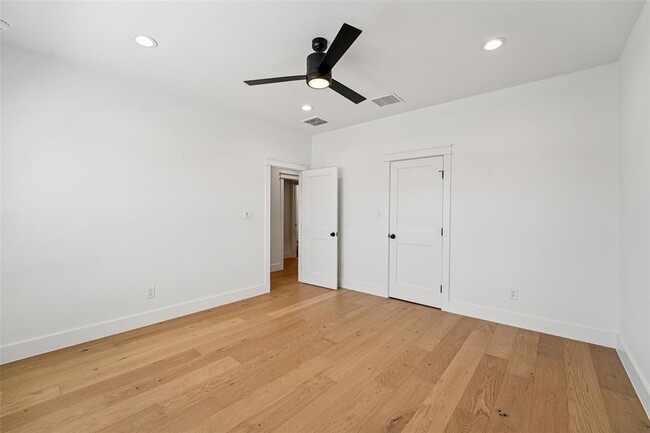 Building Photo - 416 Stagecoach Trail