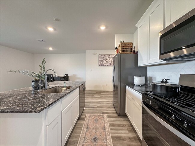 Building Photo - 8706 Marlow Dr