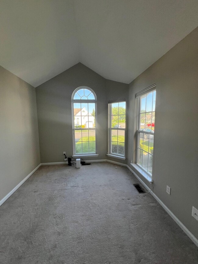 Building Photo - 703 Constance Ln