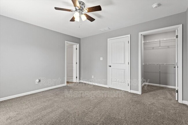 Building Photo - 2015 Dolly Dr