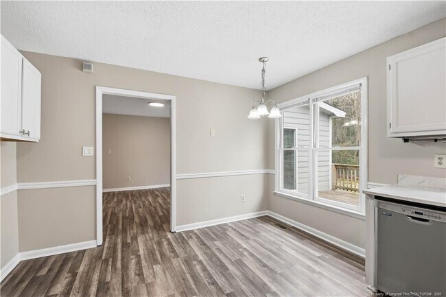 Building Photo - 6813 Foxton Ct