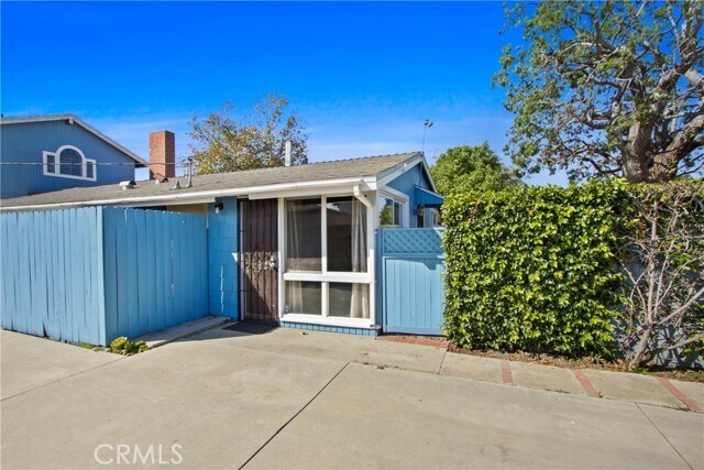 Building Photo - 1041 W Wilson St