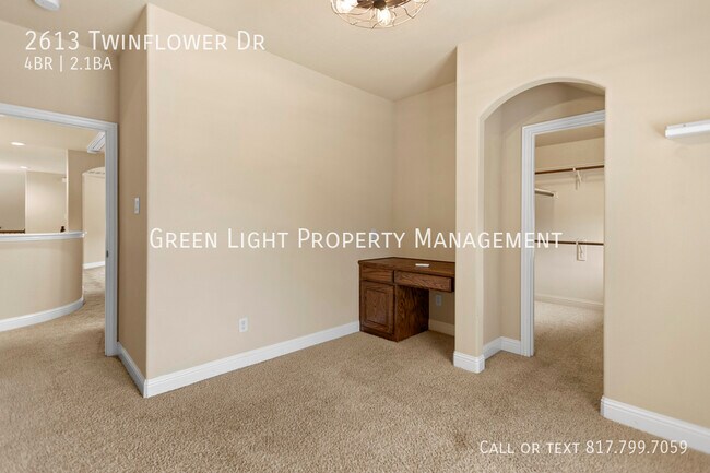 Building Photo - 2613 Twinflower Dr