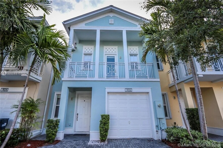 Primary Photo - 7406 NW 108th Path