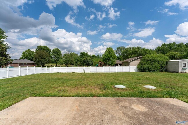 Building Photo - 14542 Sara Beth Dr