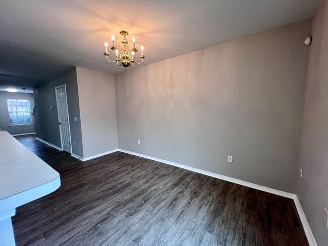 Building Photo - 2 bedroom 2.5 bath Townhome in Godley Park