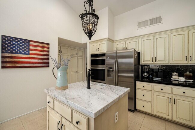 Building Photo - 79880 Pecan Valley