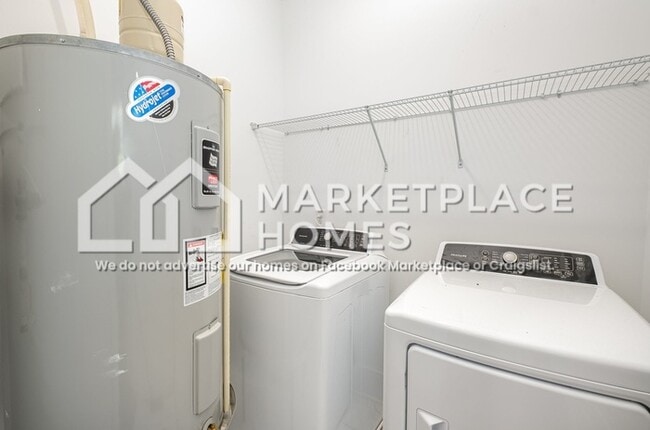 Building Photo - 173 Peach St