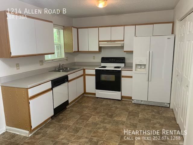 Building Photo - 1214 Allen Rd