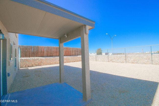 Building Photo - 14693 Friesian Trail