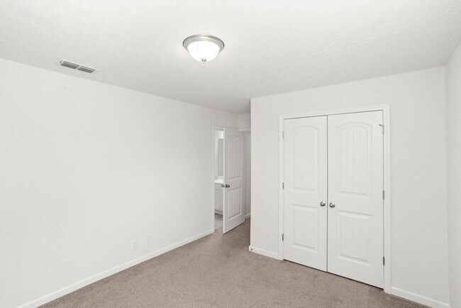 Building Photo - 1832 Charismatic Pl