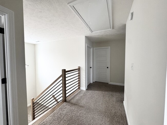 Building Photo - 958 Alton Dr