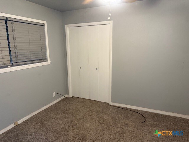 Building Photo - 3402 Rosewood Dr