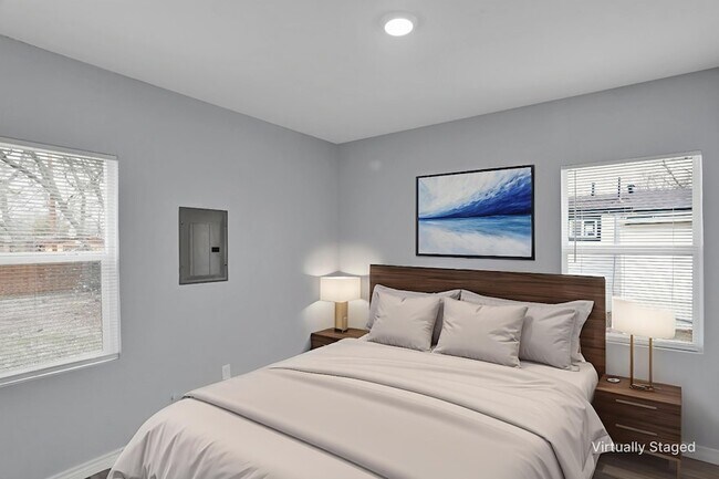 Building Photo - 219 Loma Dr