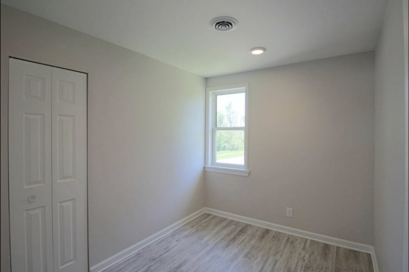 Building Photo - 4023 E Elm Rd