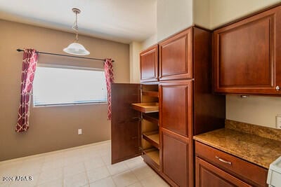 Building Photo - 7401 W Arrowhead Clubhouse Dr