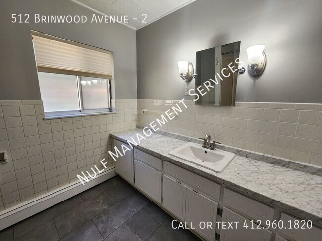 Building Photo - 512 Brinwood Ave