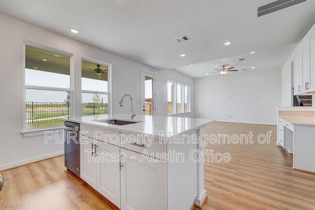 Building Photo - 4311 Port Hope St