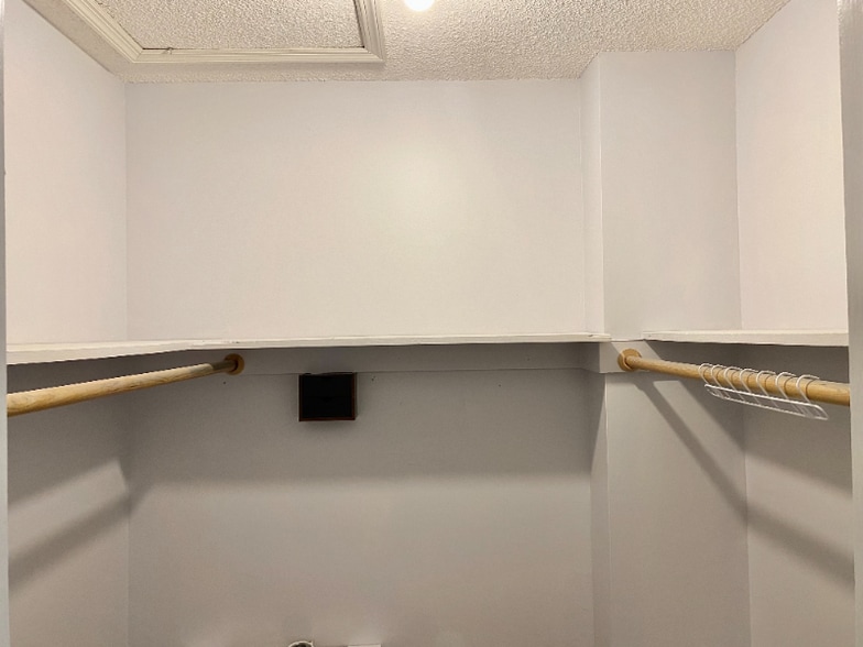 Building Photo - 101 Chance Ln