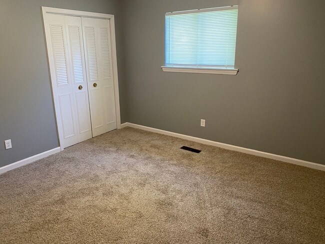 Building Photo - Three Bedroom, Large Lot, Pet Friendly,Hixson! ***Monthly rent $1900.00!***