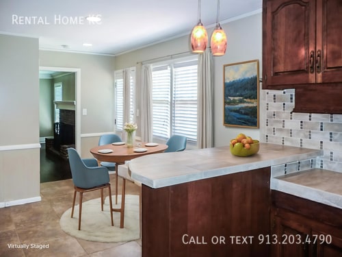 Building Photo - 5521 W 98th Pl