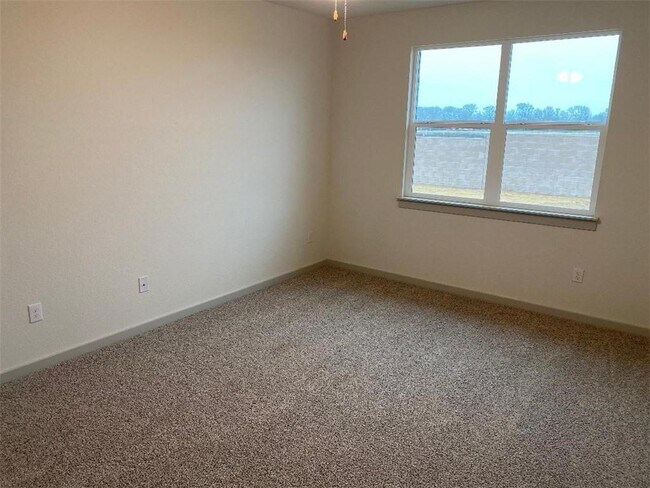 Building Photo - 14205 Mcarthur Dr