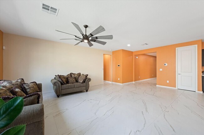 Building Photo - Upgragded 4-Bedroom Home with Casita in Gated Community