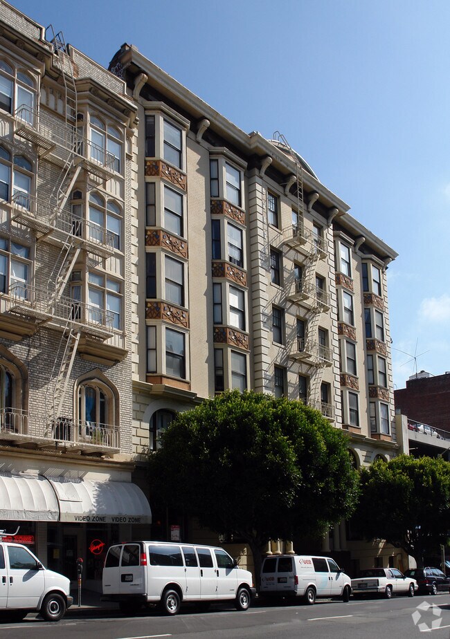 Building Photo - The Burke Lewis Apartments