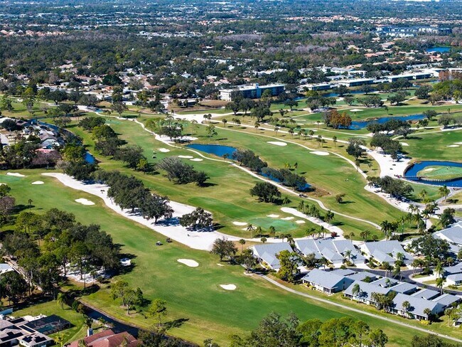 Building Photo - 8111 Santa Rosa Ct