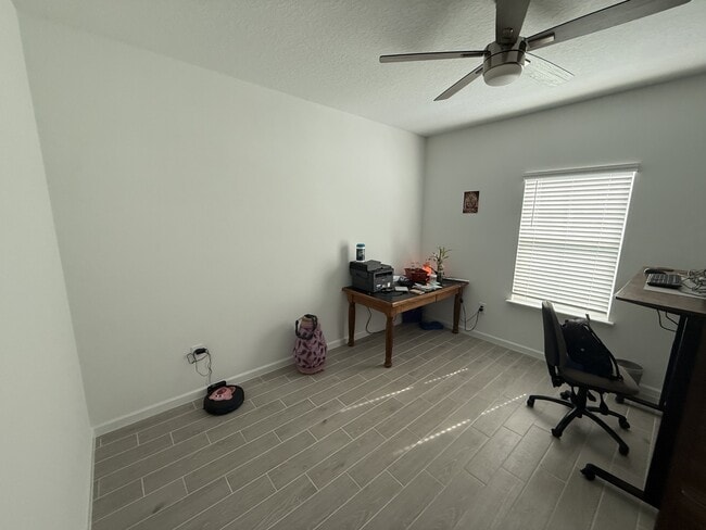 Building Photo - 12582 NW 138th Dr