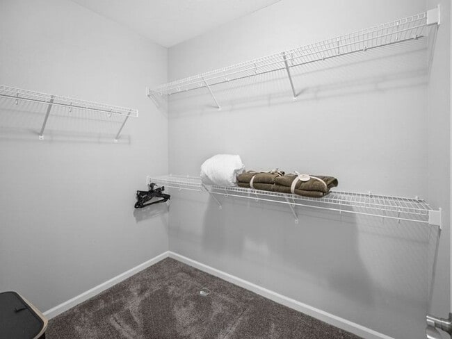 Building Photo - Fully Furnished Luxury 3-Bed, 2-Bath Home ...