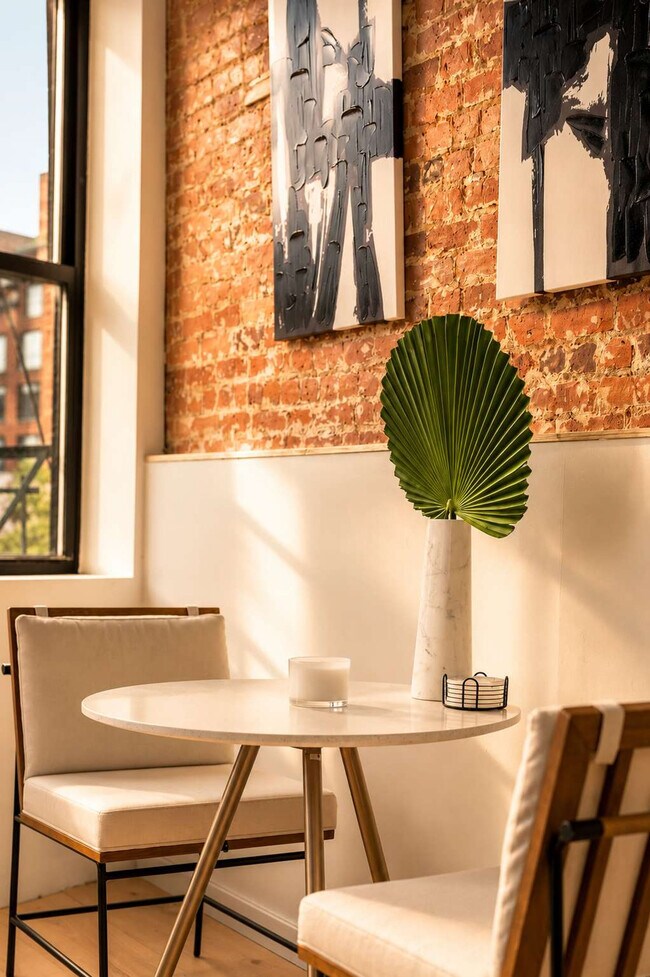 Building Photo - 354 Bowery-SI ID1034997P