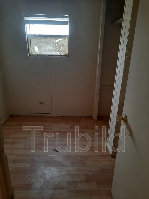 Building Photo - 1465 Remount Rd