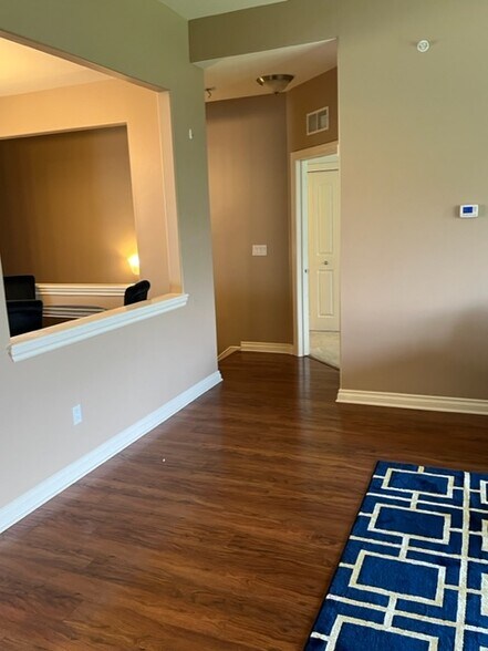 Building Photo - 188 Sea Breeze Dr