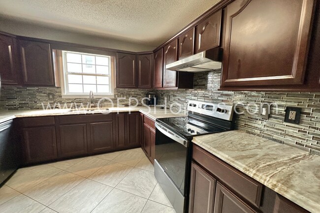 Building Photo - Spacious 4-Bedroom Home with Bonus Loft & Huge Backyard Deck – Available Now!