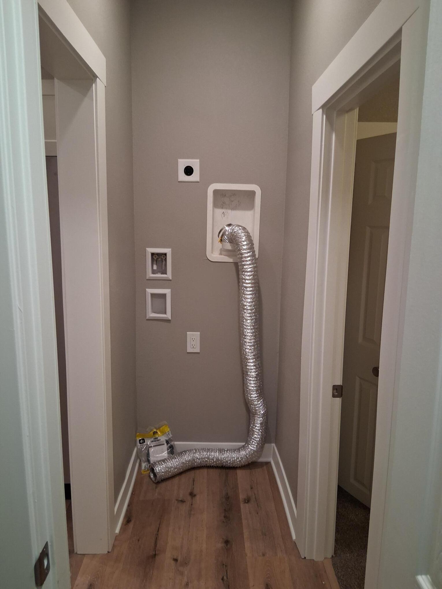 Main floor laundry washer/dryer included - 1714 E Walnut St