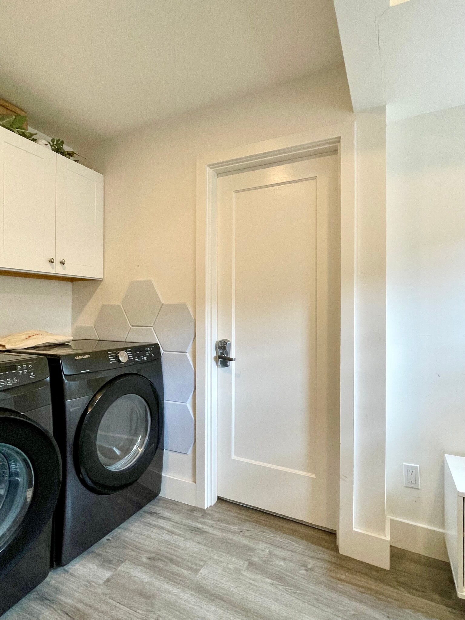 Building Photo - 732 16th Ave