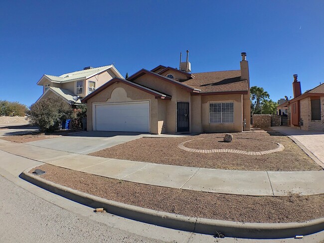 Primary Photo - Northeast El Paso 3bed/2.5bath with Loft!