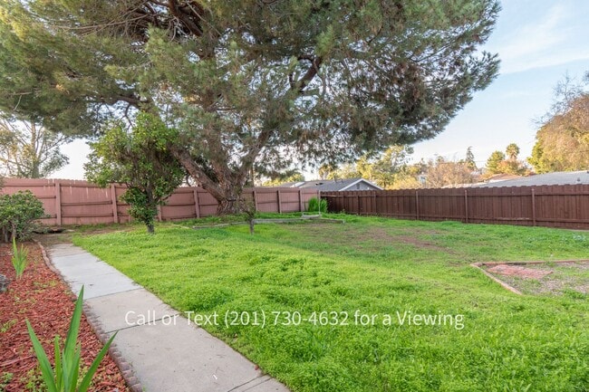 Building Photo - Nice 2 Bedroom, 1 Bath House, Pets OK