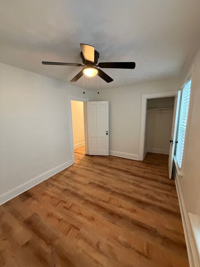 Building Photo - 441 E Whittier St