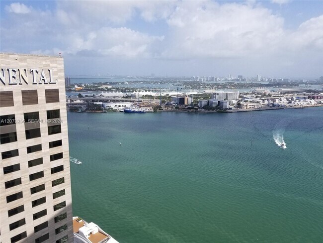 Building Photo - 335 S Biscayne Blvd