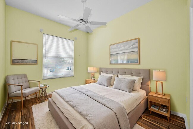 Building Photo - Beautifully Updated Villa