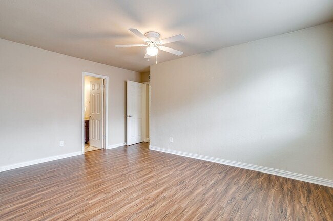Building Photo - 5316 N Colony Blvd
