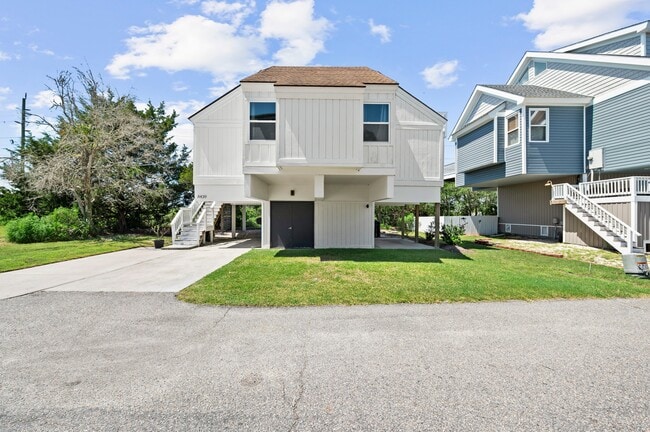 Building Photo - 8439 River Rd