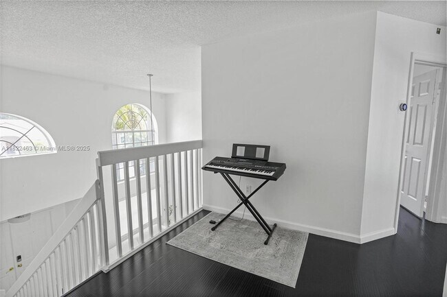 Building Photo - 1421 NW 129th Ave
