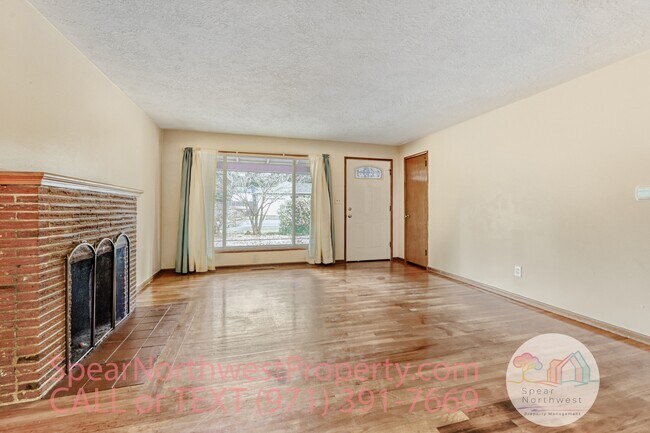 Building Photo - 9515 SE Stanley Ave