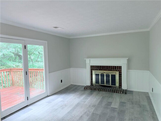 Building Photo - 2535 Selman Dr NW