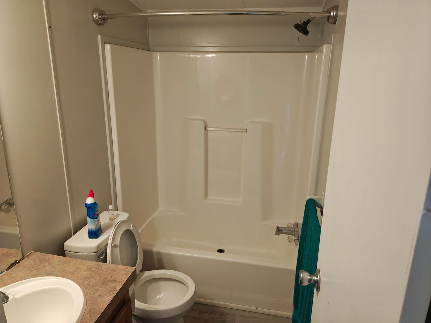 Building Photo - 15500 Low Gap Rd