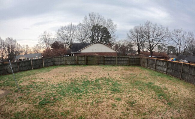 Building Photo - 6541 Deermont Dr